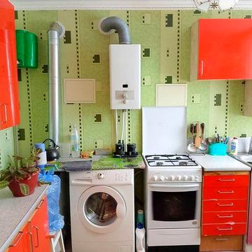 Продам частину будинку в місті Узин.