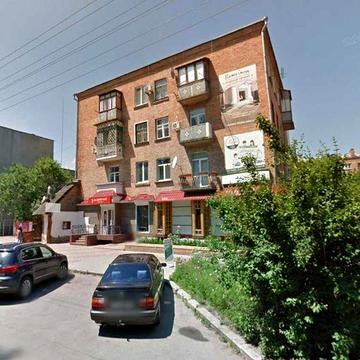 Ядро Центру, вул. Небесної Сотні 10 , "Варенична"