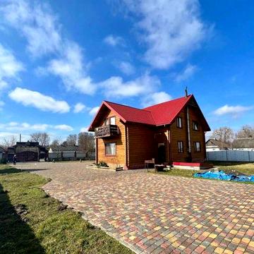 Будинок з брусу (смерека ) 203 м² + гараж 120 м²