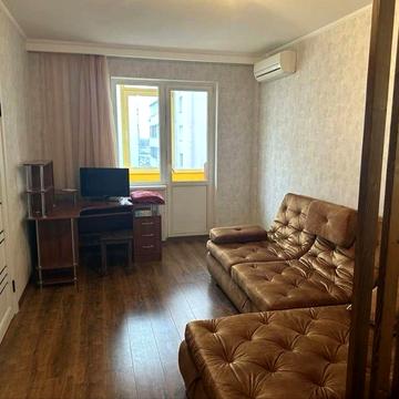 Оренда 1 кім кв м Позняки прт Григоренка 39 Б