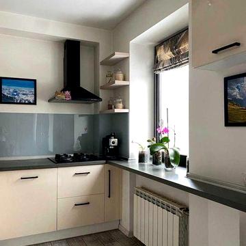 Оренда 3 кв, 3/5, вул. Дмитра Дорошенка, 61 (Чигоріна) 28000 грн.