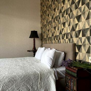 Європейська пл. (Катерининська), 1