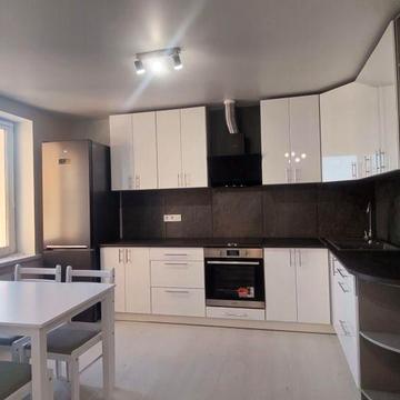 Оренда 2-х кімнатної квартири. Ліфт працює.  Вода постійно. ЖК Оранж