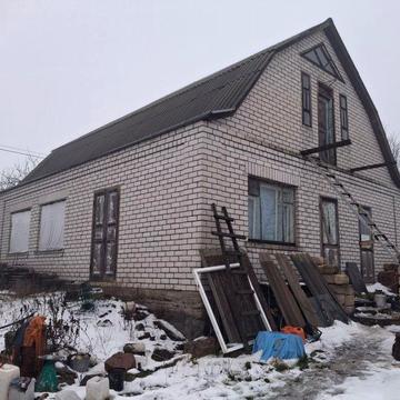 Будинок 9×11, цегляний.