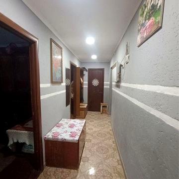 Продам велику 2 кімнатну квартиру