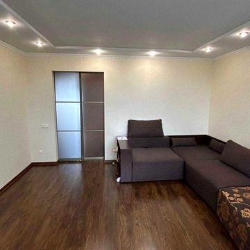 продаж 3к.Ракове капітальний ремонт. Меблі та техніка