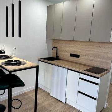 Перша здача! Новий ремонт, метро Вирлиця 5 хв! ЖК Метропарк