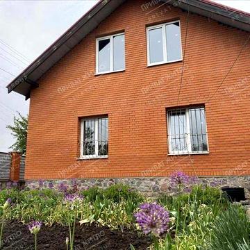 Капітальний будинок, 1 км від Макдональдса.