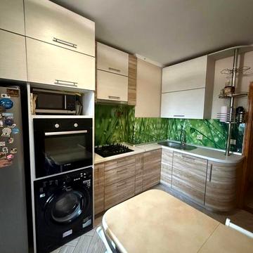 Продам 3 - комнатную квартиру  Шишкина Вузовский ЖК Чешка