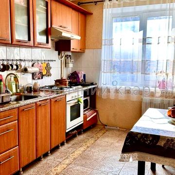 метро Лукʼянівська Тркімнатна Печенізька 1/7