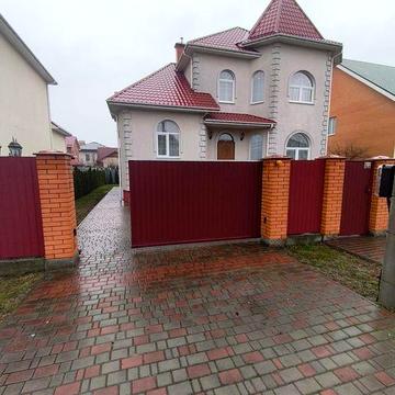 Будинок в Броварах