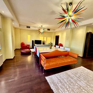 Без комісії, б-р Шевченко, 11 3-кім. квартира, центр, Хрещатик