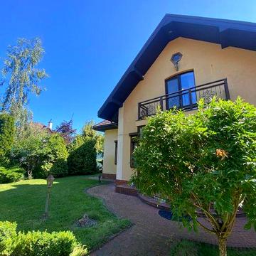 Затишний будинок в 15 хвилинах від Києва