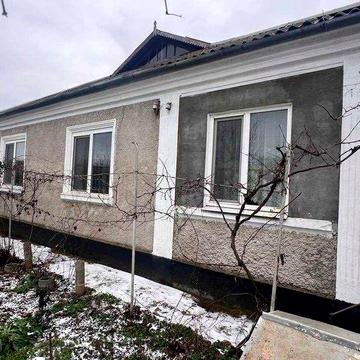 Продаю будинок з ділянкою на 13.5 с. у с. Великодолинське (Акаржа)