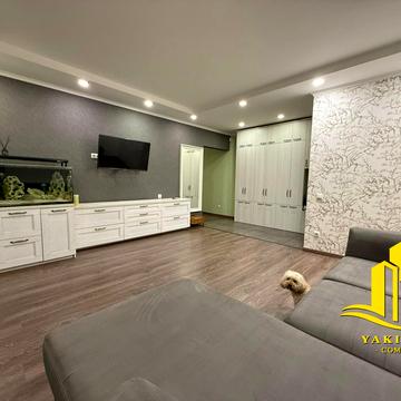 Кирила Трильовського вул., 5