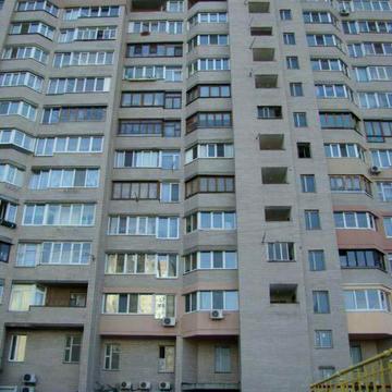 Продам квартиру с сауной трехкомнатную Соломенка/Кардачи/Галана