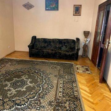 Продаж просторої 4-х кімн квартири. Сихів Ч. Калини