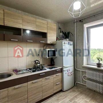 Продається 2-кімнатна квартира лівий берег 4мкр.