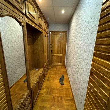 Продається 4-и кімнатна  квартира від власникс