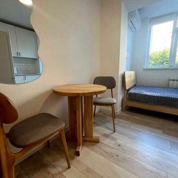 1 кім, Академіка Ефремова 27, метро Академмістечко 12 хв пішки