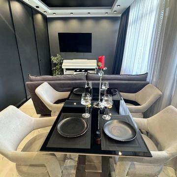 Перлинна вул., 7