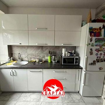 Продается 3-х комн.  сталинка в районе стадиона Стрела, ул. Краковская