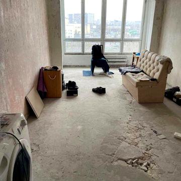 Продаж  1-к квартири  Богатирська 2