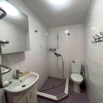 Будинок на Комарова