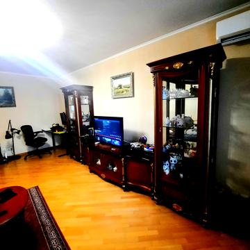 Михайла Омеляновича-Павленка вул. (Суворова), 11