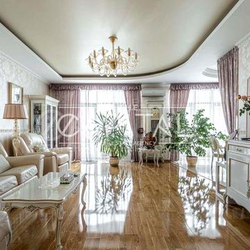 Продаж квартири 126 кв.м з дизайнерським ремонтом  Мельникова 18Б