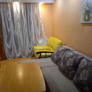 Сдам 3к квартиру на Титова 12