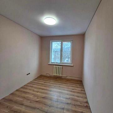 Продаж 4 к.квартири на Польовій.