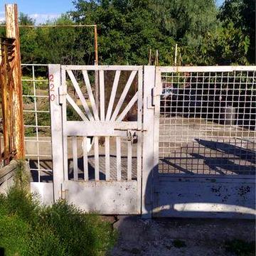 Продам два дачных участка с домом