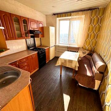 Продам 2х ком. кв-ру на Бородинском, ул.Товарищеская 10/10