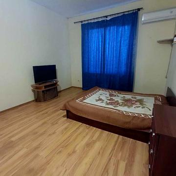 Сдам 1-комнатную квартиру на Грушевского/ ЖК "Уютный"