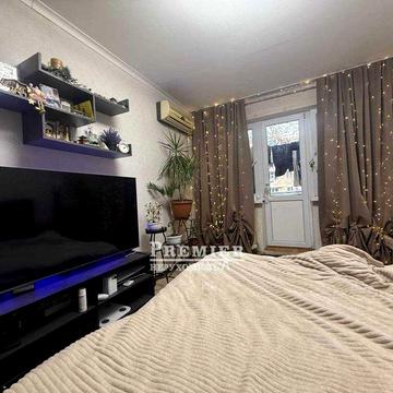 2-кімнатна квартира на Черемушках біля парку Горького