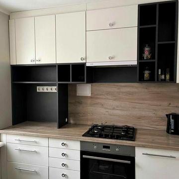 Продається 3-кімнатна чешка на Тополі 3 з ремонтом