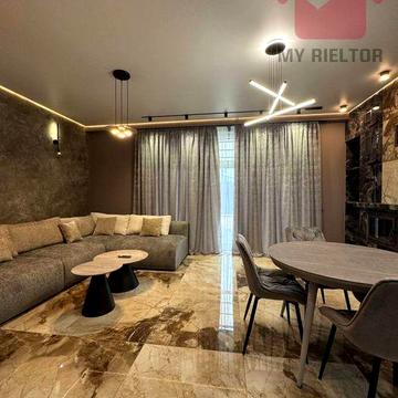 Продаж котеджу з сучасним дизайнерським ремонтом!