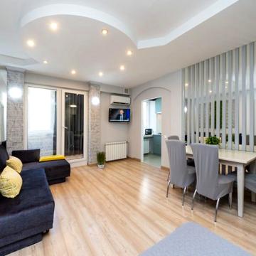 Двухкомнатный Люкс на Леси