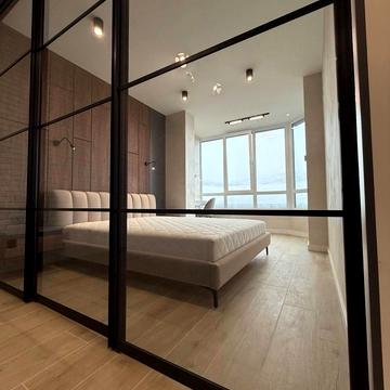 майдан Мистецькі Ворота пл., 9