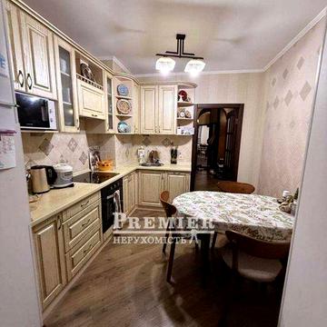 Двухкомнатная квартира в пешей доступности к морю!