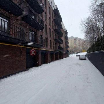 Простора 1-кімнатна квартира у ЖК Status Residence. ЖК Status Residence