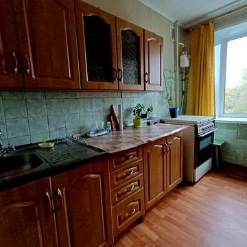 Двокімнатна. Вся мебля та техніка.