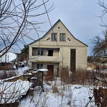 Продаж 2-поверхового будинку