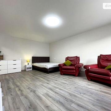 Продаж 1к Квартира Братуня Ростислава вулиця