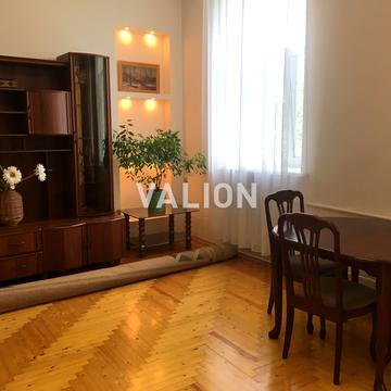 Мала Житомирська вул., 5