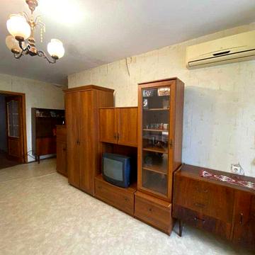 Трехкомнатная квартира на улице Космонавтов