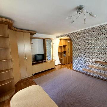 Оренда 1к квартири на 173 кварталі!