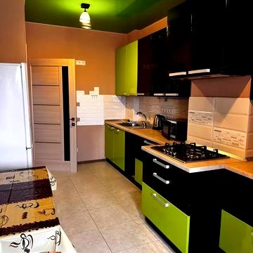 Бельведерська вул., 23