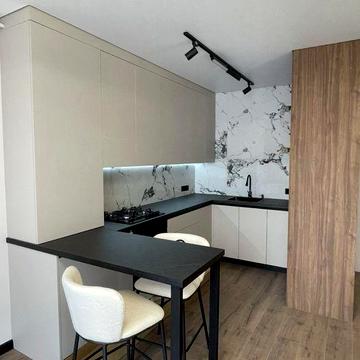 Продам ексклюзивну квартиру на щасливому !